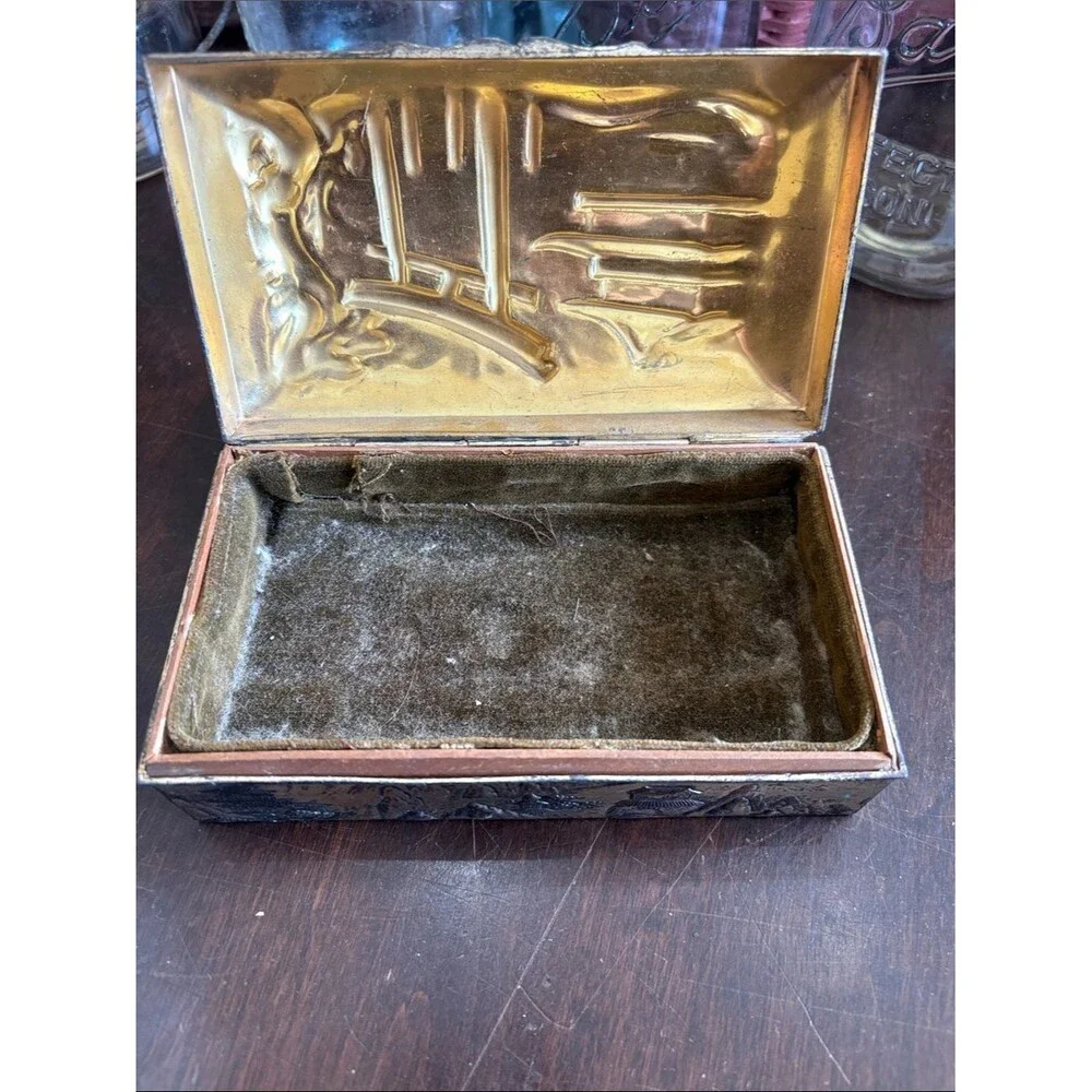 Ornate Embossed Metal Trinket Box in Aged Silver Tone